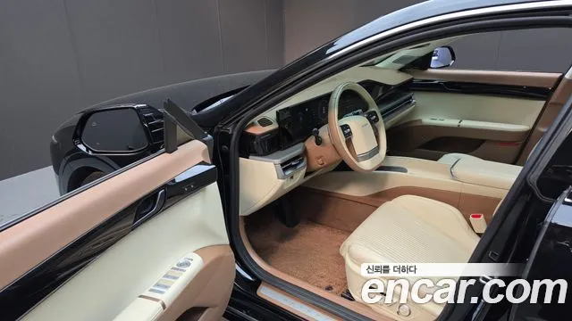 Hyundai Grandeur GN7 — Фото автомобиля 15