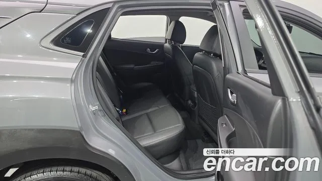 Hyundai Kona New — Фото автомобиля 11