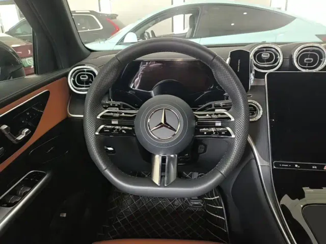 Mercedes-Benz GLC-Class — Фото автомобиля 10
