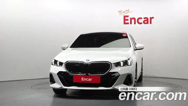BMW 5-Series 5 серия (G60) 530i xDrive M Sport — Фото автомобиля 3