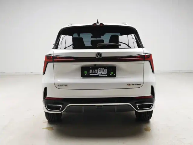 Changan CS75 Plus — Фото автомобиля 5