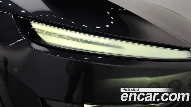 Tesla Model Y — Фото автомобиля 7