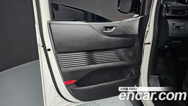 Hyundai Staria — Фото автомобиля 13