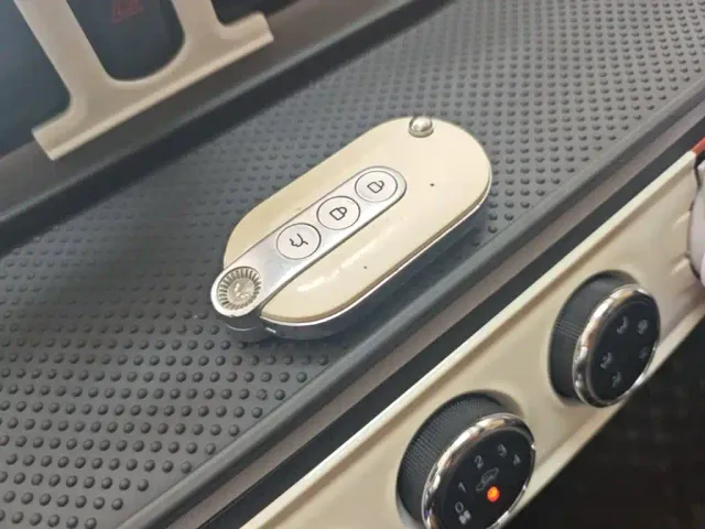 Wuling Hongguang Mini EV — Фото автомобиля 8