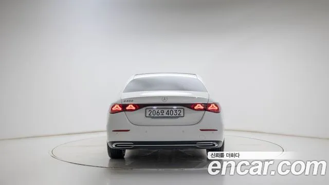Mercedes-Benz E-Class W214 — Фото автомобиля 4
