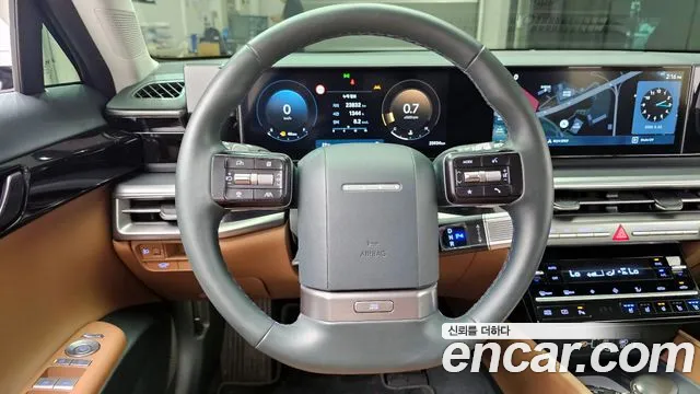 Hyundai Grandeur Grandeur (GN7) 2.5 Бензин 2WD — Фото автомобиля 16