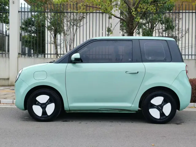 Changan Lumin — Фото автомобиля 3