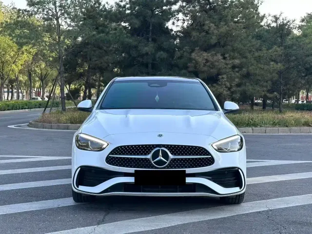 Mercedes-Benz C-Class — Фото автомобиля 2