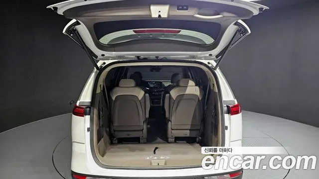 Kia Canival Carnival 4 поколение Дизель 9 мест Signature — Фото автомобиля 20