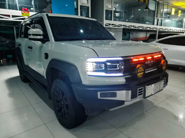 BYD FangChengBao Leopard 5 — Фото автомобиля 3