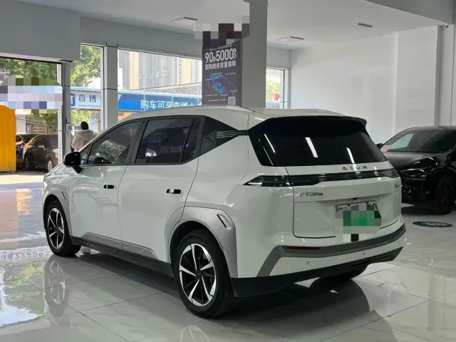 GAC Aion Y — Фото автомобиля 10