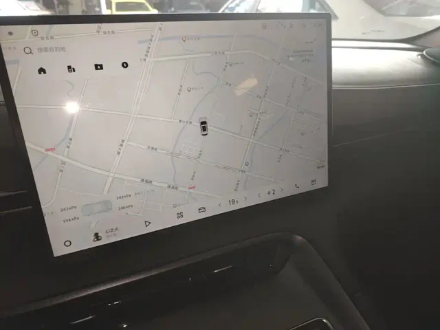 Geely Galaxy E5 — Фото автомобиля 12