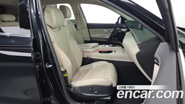 Genesis GV70 — Фото автомобиля 12