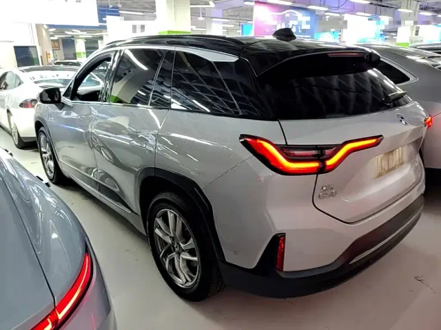 Nio ES6 — Фото автомобиля 4