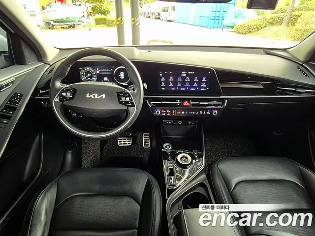 Kia Niro — Фото автомобиля 10