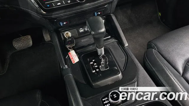 KG_Mobility_Ssangyong Rexton Новый Rexton Sport Khan Дизель 2.2 4WD — Фото автомобиля 9