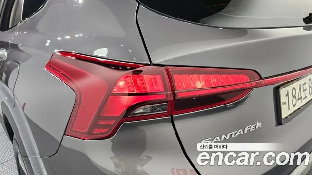 Hyundai Santafe Новый Santa Fe Дизель 2.2 2WD — Фото автомобиля 20