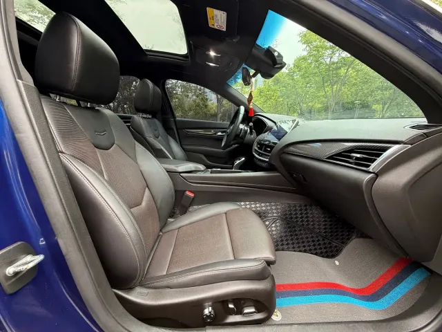 Cadillac CT5 — Фото автомобиля 18