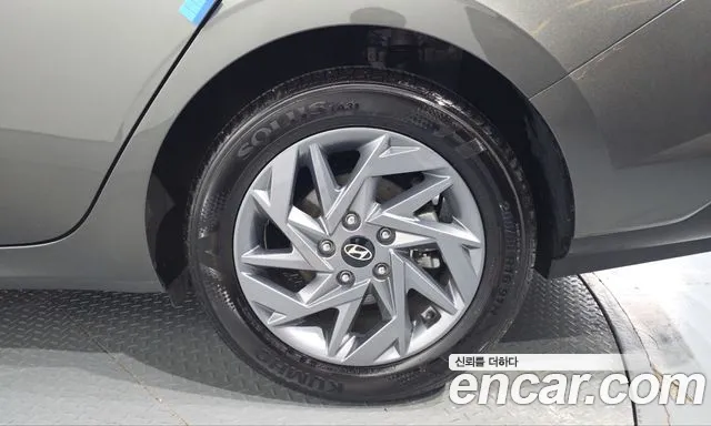 Hyundai Avante CN7 — Фото автомобиля 6