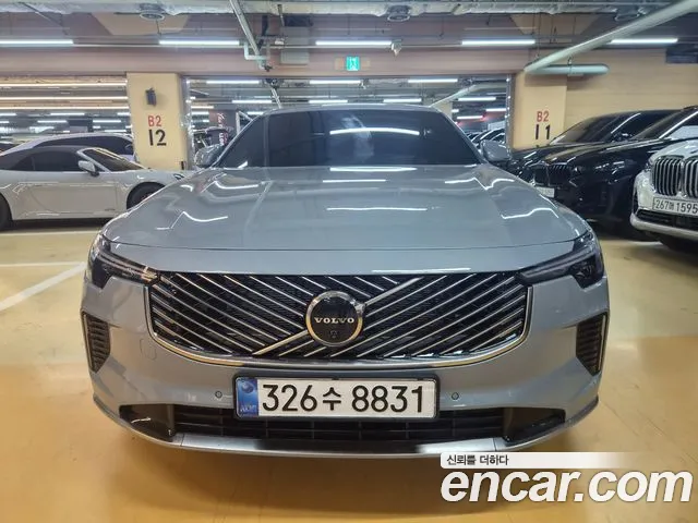 Volvo S90 — Фото автомобиля 2