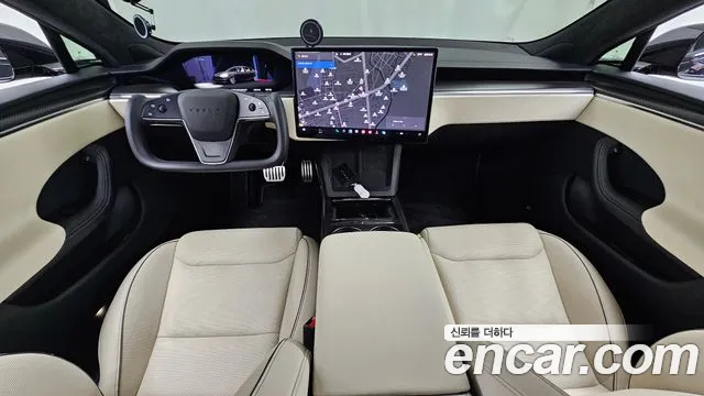Tesla Model S — Фото автомобиля 7