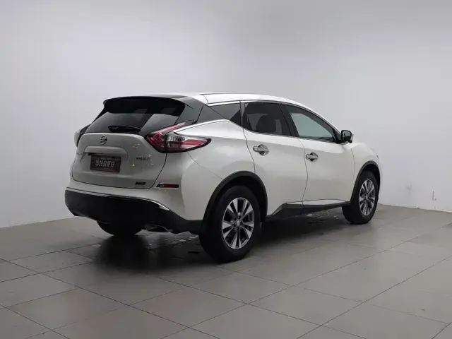 Nissan Murano — Фото автомобиля 2