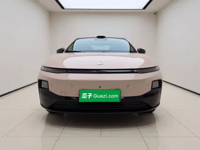 Leapmotor B01 — Фото автомобиля 2