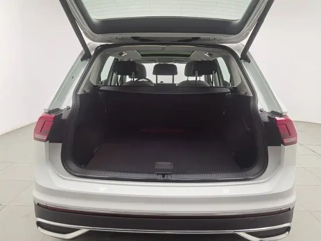 Volkswagen Tiguan L — Фото автомобиля 16