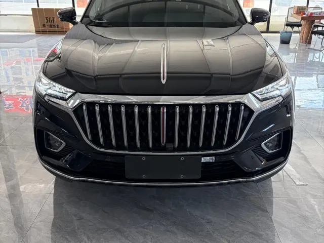 Hongqi HS5 — Фото автомобиля 2