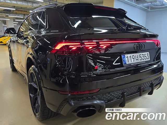 Audi RSQ8 — Фото автомобиля 5