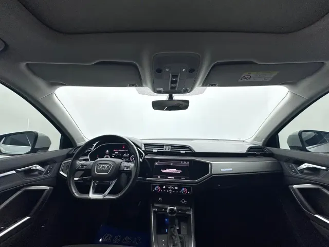Audi Q3 — Фото автомобиля 11