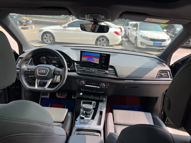 Audi Q5L — Фото автомобиля 14