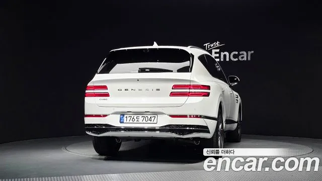 Genesis GV80 — Фото автомобиля 4