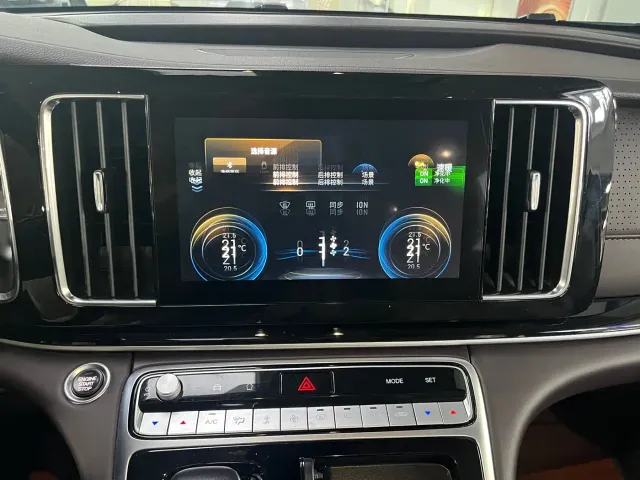 GAC Trumpchi M8 — Фото автомобиля 28