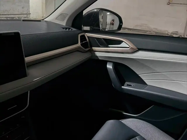Volkswagen Tharu — Фото автомобиля 4