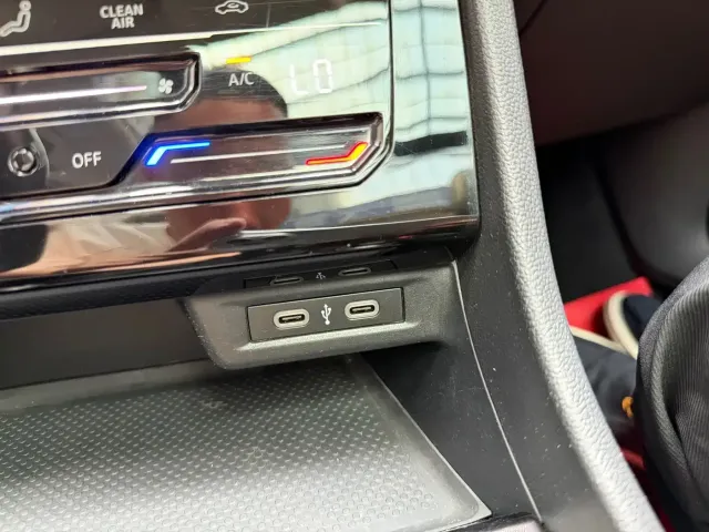 Volkswagen Sagitar — Фото автомобиля 25