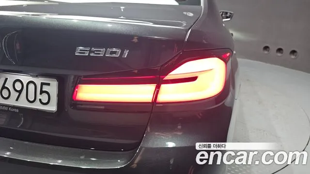 BMW 5-Series — Фото автомобиля 18