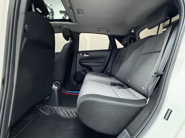 Honda Fit — Фото автомобиля 11