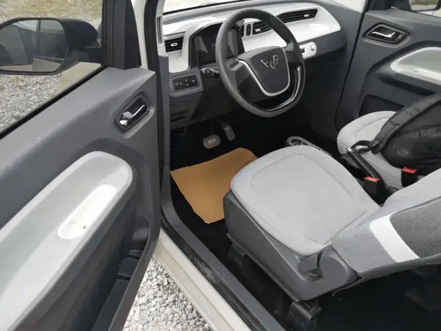 Wuling Hongguang Mini EV — Фото автомобиля 15