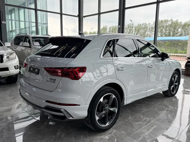 Audi Q3 — Фото автомобиля 6