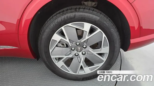 Genesis GV70 Electrified GV70 — Фото автомобиля 21