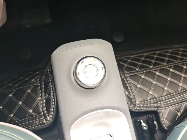 Wuling Hongguang Mini EV — Фото автомобиля 13