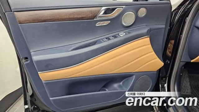 Genesis GV80 — Фото автомобиля 13