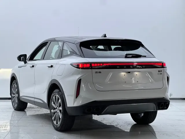 Exeed RX — Фото автомобиля 3