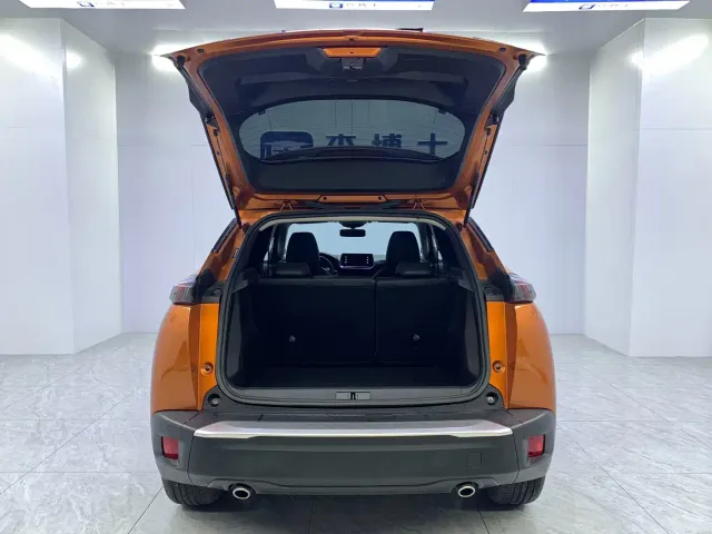 Peugeot 2008 — Фото автомобиля 17