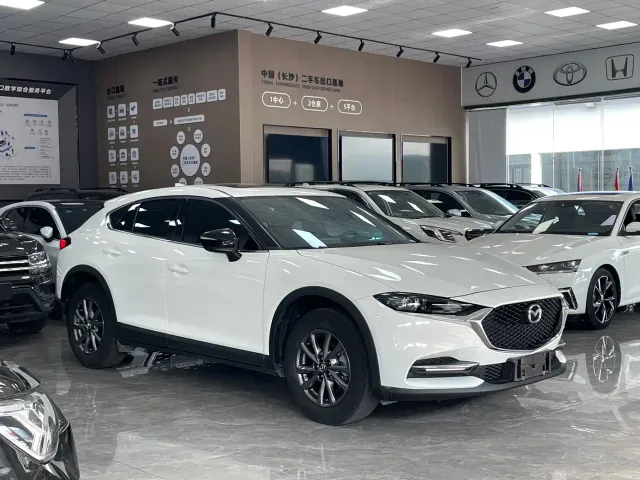 Mazda CX-4 — Фото автомобиля 3