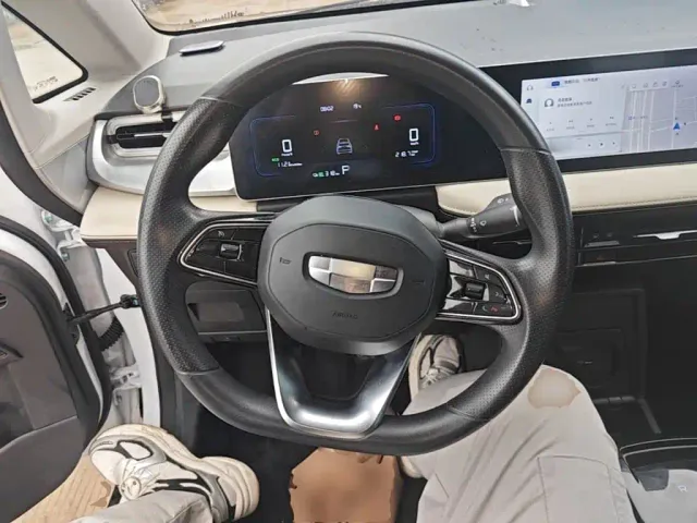Geely Geometry E Firefly — Фото автомобиля 10