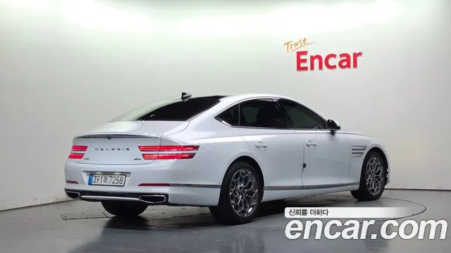 Genesis G80 RG3 — Фото автомобиля 2