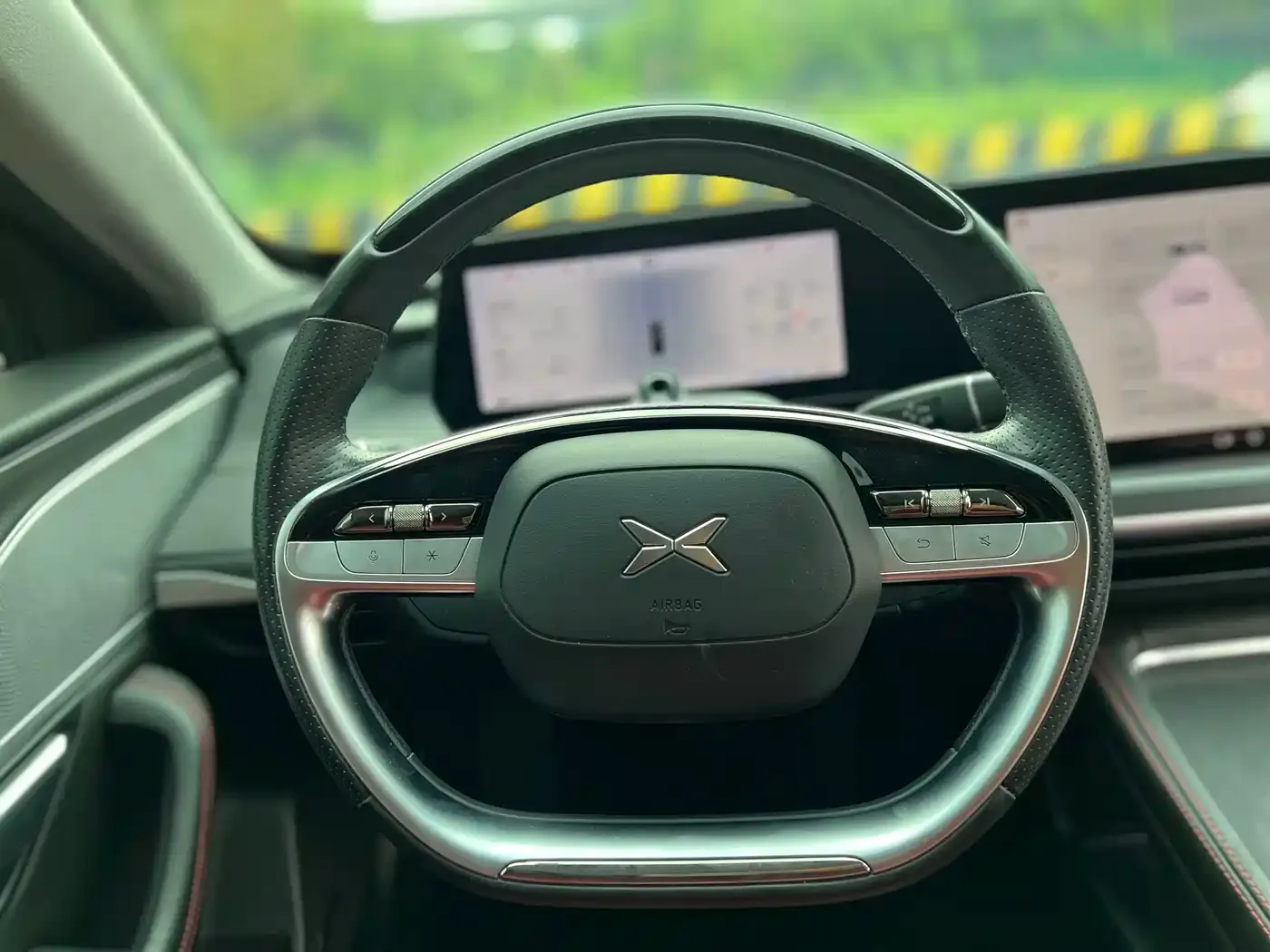 XPeng XPeng P7 2024 P7i 550 Pro — Фото автомобиля 14
