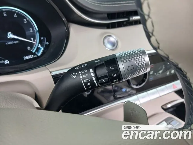 Genesis GV70 — Фото автомобиля 30